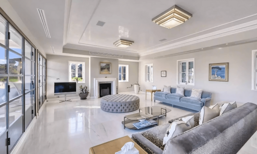 Villa Hotel La Salis in Antibes, French Riviera, France – bright guest suite with king-size bed and sea-facing windows