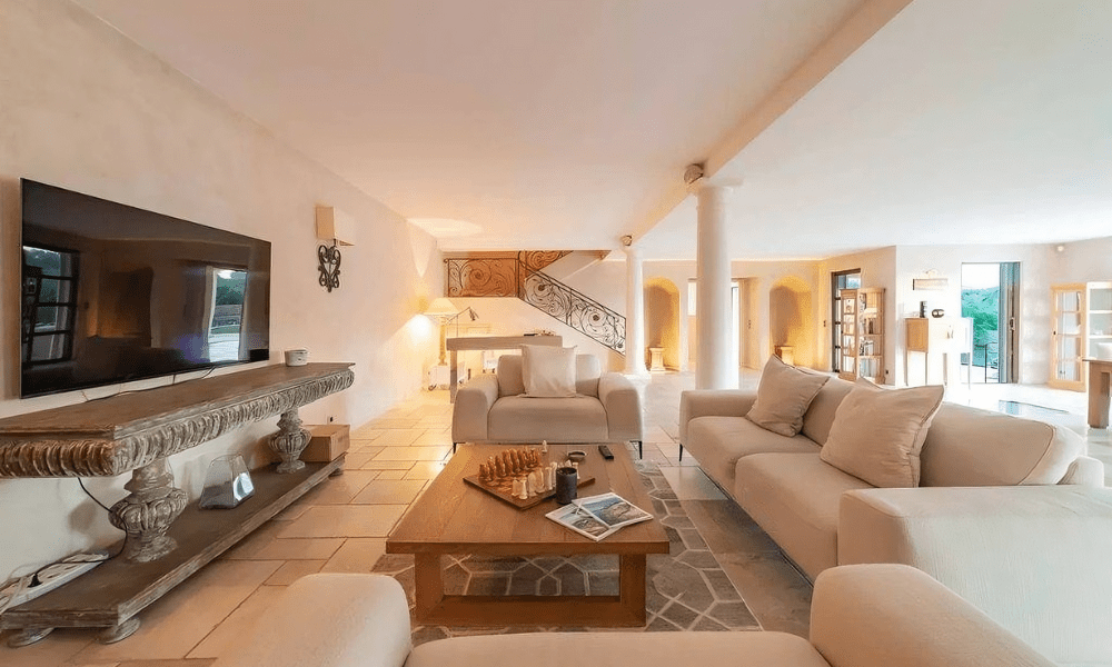 Villa Hotel Galets in Cagnes-sur-Mer, French Riviera, France – elegant living room with plush seating and panoramic coastal views