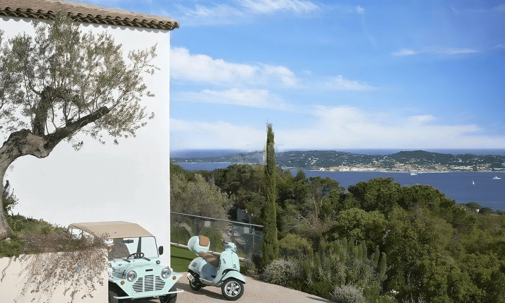 Villa Hotel Grimaud in Grimaud, French Riviera, France – panoramic evening view of the villa’s façade and surrounding lavender fields