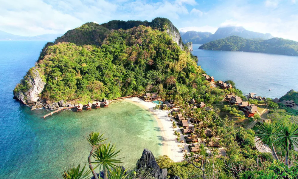 The photo shows Villa Hotels on the private island of Felicité in the Seychelles.