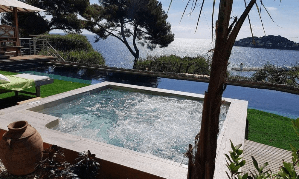 Patio terrace with panoramic sea and cliff views