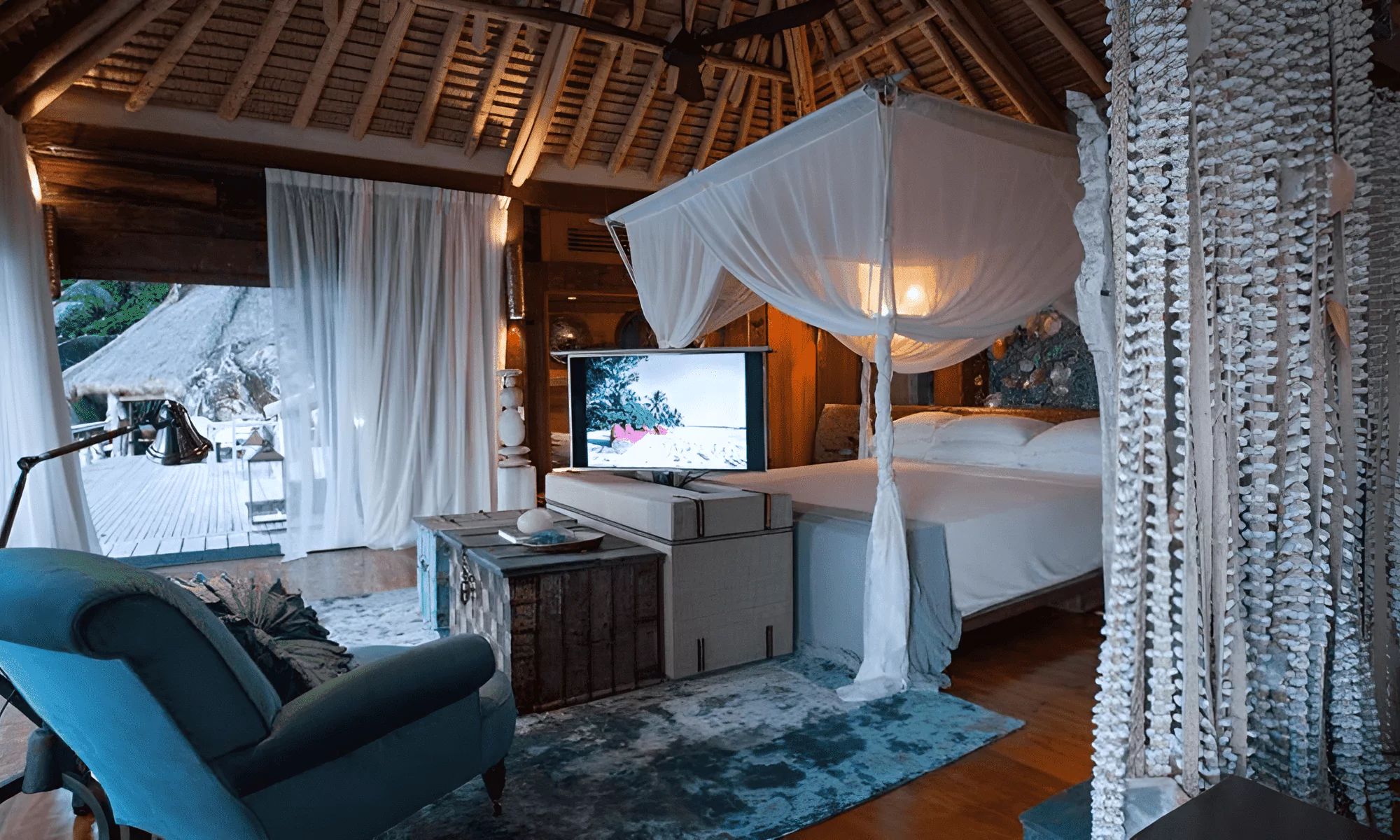Luxury suite in the Seychelles.